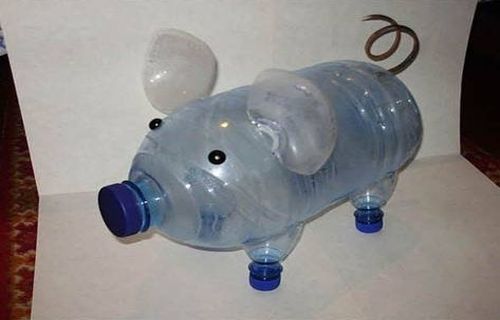 свинка из пластика